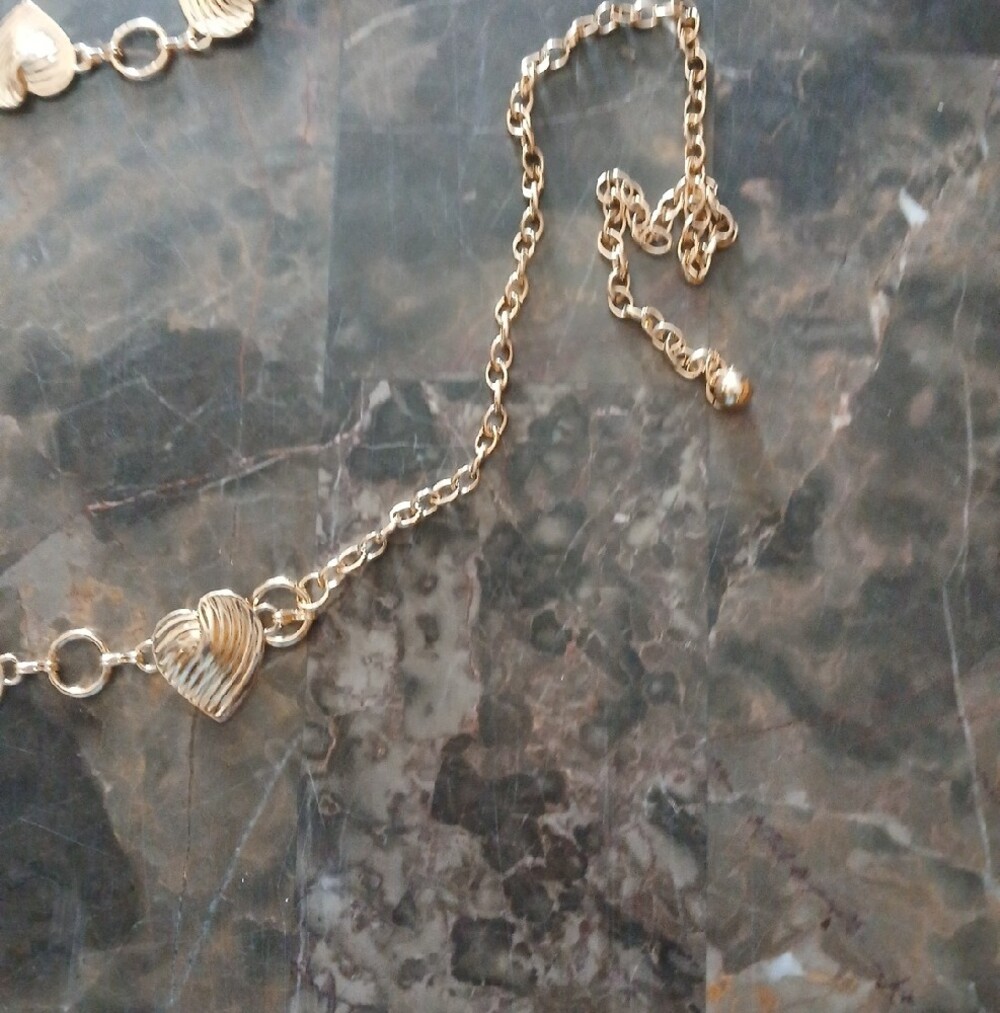 Gold Heart Link Belt - Picture 4 of 4